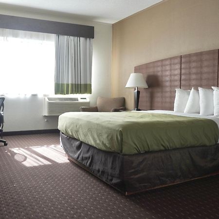 American Inn & Suites 워터포드 외부 사진