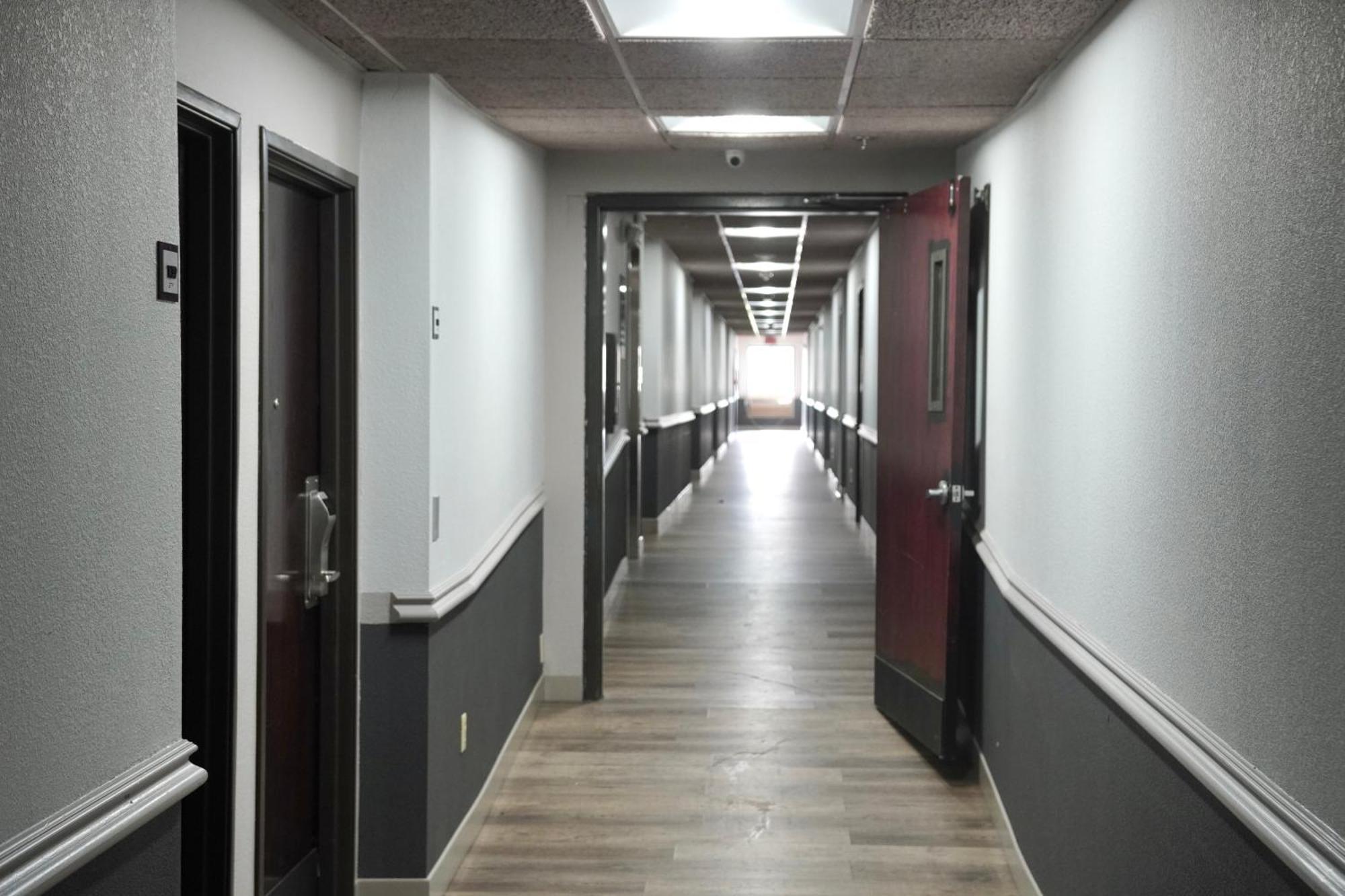 American Inn & Suites 워터포드 외부 사진