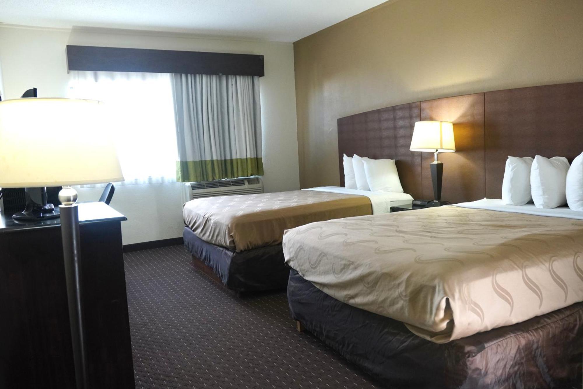 American Inn & Suites 워터포드 객실 사진