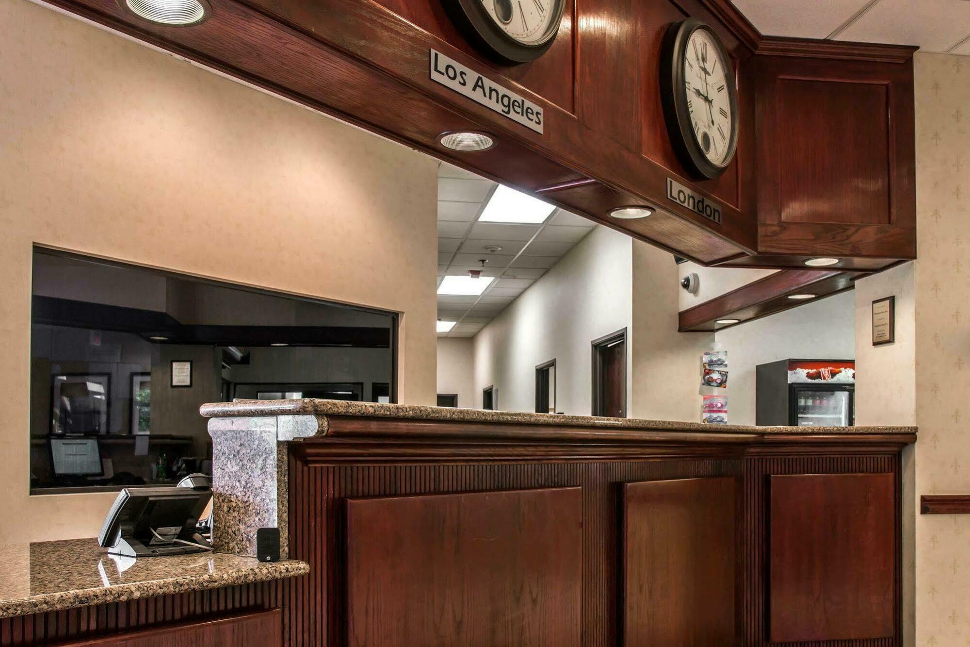 American Inn & Suites 워터포드 외부 사진